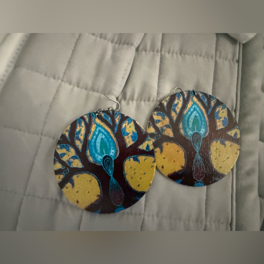 Hand-Painted Round Teardrop Motif Earrings in Teal & Mustard